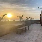 Maison Nakena